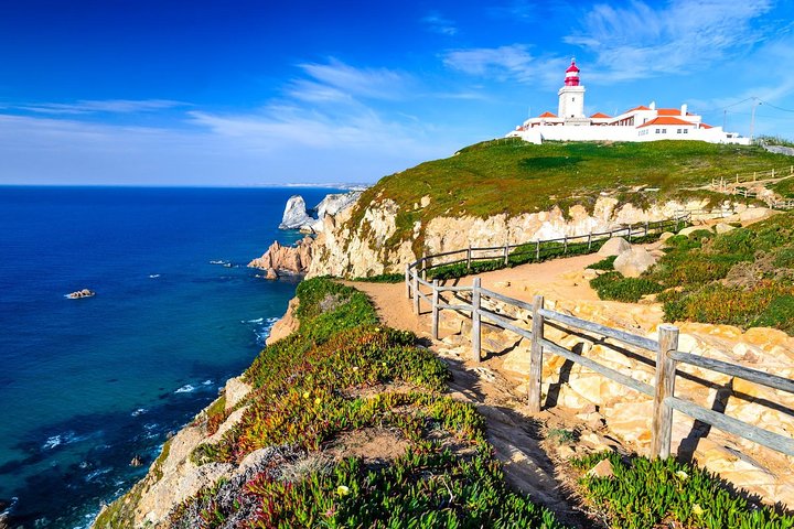 Private Sintra Tour from Lisbon with Wine Tasting and Moorish Castle - Image 5