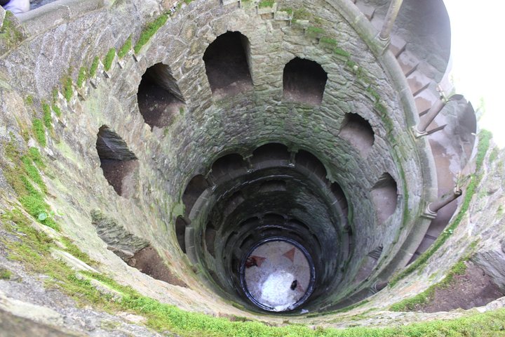 Private Sintra Tour from Lisbon with Wine Tasting and Regaleira Palace - Image 1