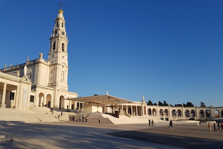 Private Small Groups Tour Fátima Full Day  - Image 5
