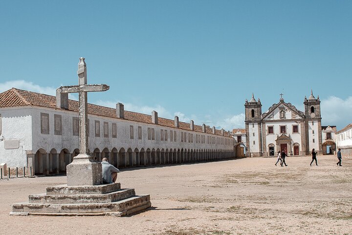 Private Tour: Arrábida Natural Park and Sesimbra Day Trip from Lisbon - Image 5