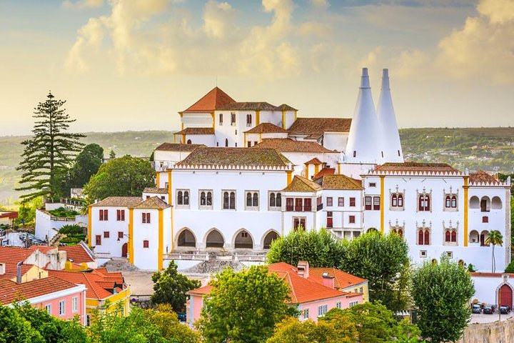 Private Tour: Discover the Best of Sintra in a half-Day Tour - Image 1