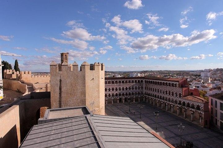 Private Tour: Evora, Elvas and Badajoz (Spain) day trip from Lisbon - Image 3