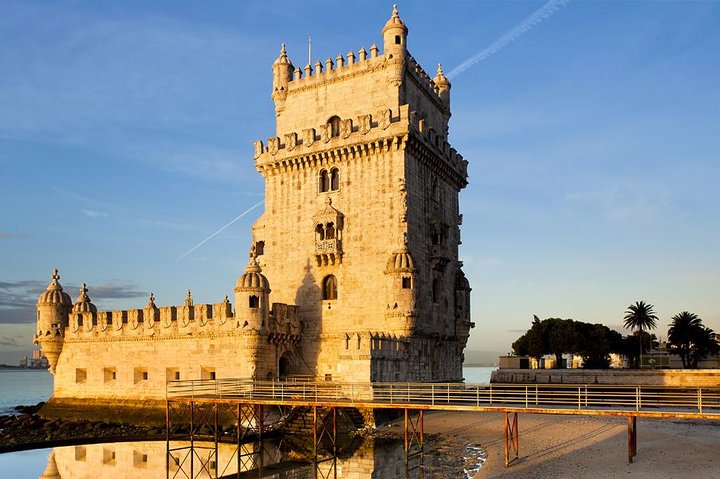 Private Tour: Explore the Places and the Unseen Sides of Lisbon - Image 4