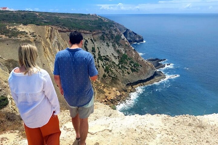 Private Tour in Arrabida Sesimbra and Dinousaur Footprints - Image 5