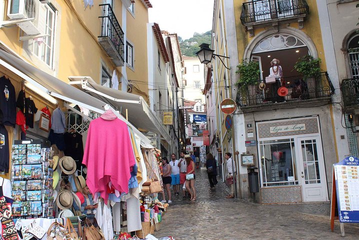 Private Tour Sintra, Cabo da Roca e Cascais - Half Day 5/6 Hours - Image 4