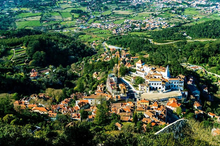 Private Tour: The Mystical, Magical, Medieval Town of Sintra with tickets and lunch - Image 4