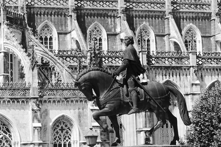 Private Tour "The Templars Treasure" to Tomar, Batalha and Alcobaça from Lisbon - Image 1