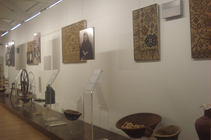 Private Tour to Evora and Arraiolos Learn to Embroider your own Rug from Lisbon - Image 5