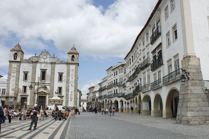 Private Tour to Evora and Arraiolos Village from Lisbon - Image 2