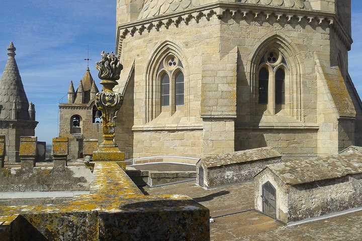 Private Tour to Evora and Arraiolos Village from Lisbon - Image 4