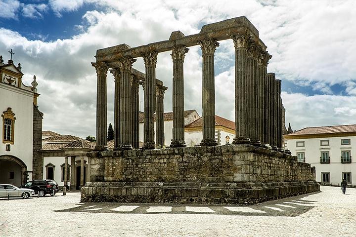 Private Tour to Evora and Monsaraz from Lisbon - Image 1