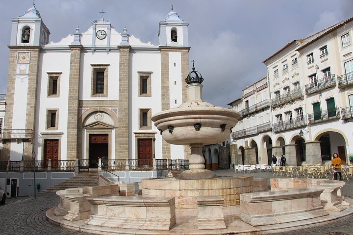 Private Tour to Évora with Wine tasting - Image 2