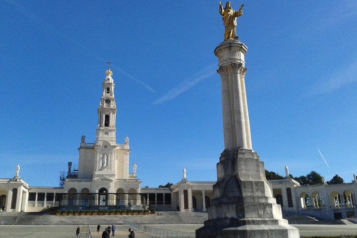 Private tour to Fatima from Lisbon Half Day  - Image 2