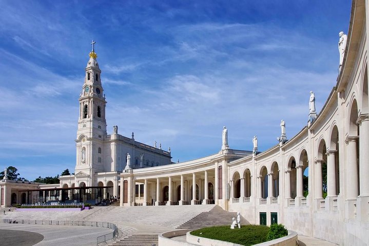 Private tour to Fatima from Lisbon Half Day  - Image 1
