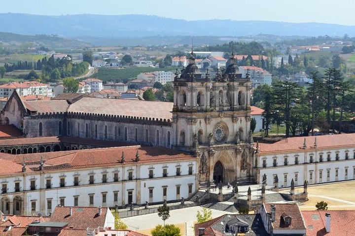 Private Tour to Fatima Nazare and Obidos Full Day - Image 3