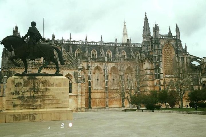 Private Tour to Fatima Nazare and Obidos Full Day - Image 2