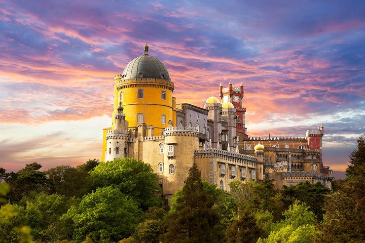 Private Tour to Sintra and Cascais Full Day - Image 2