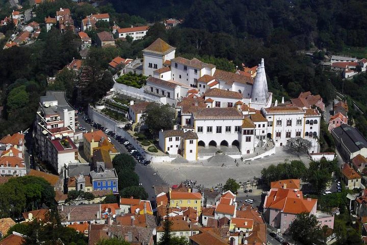 Private tour to Sintra and Lisbon City Full Day - Image 3