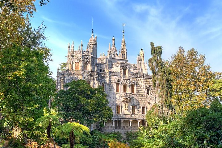 Quinta da Regaleira and Hells Mouth Half Day Private Tour from Lisbon - Image 1
