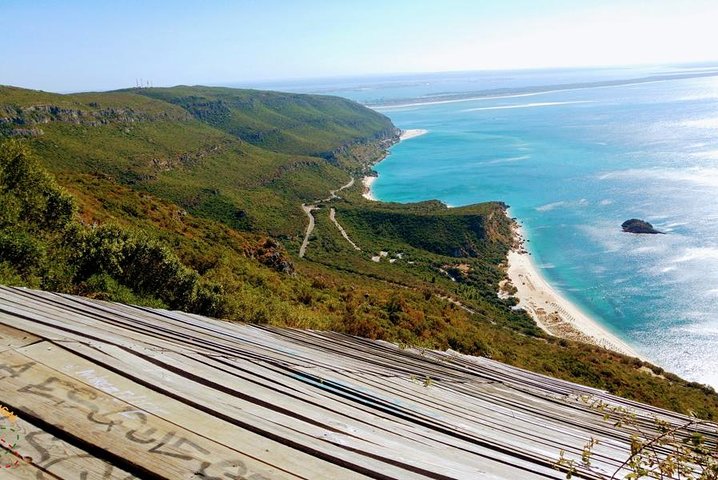 Sesimbra / Arrabida/ Quinta da bacalhoa Private tour - Image 3