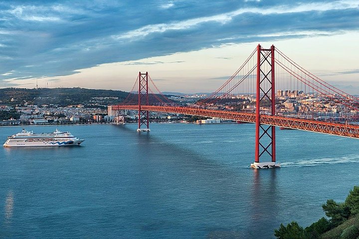 Sesimbra, Azeitao and Setubal Private Tour with Wine Tasting - Image 5