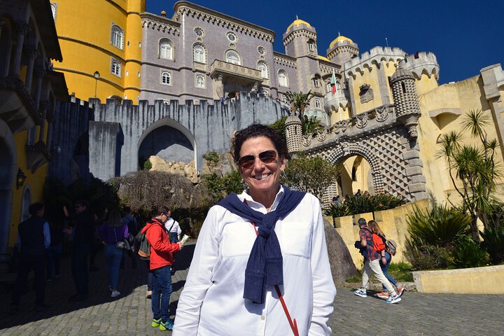 Sintra and Cascais Small Group Tour from Lisbon - Image 3
