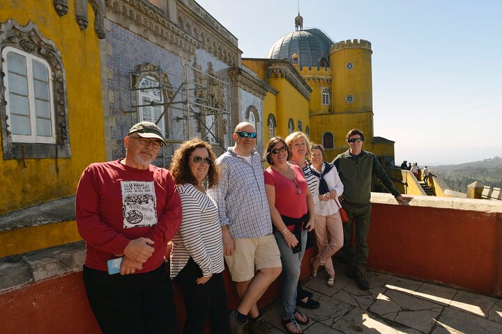 Sintra and Cascais Small Group Tour from Lisbon - Image 4