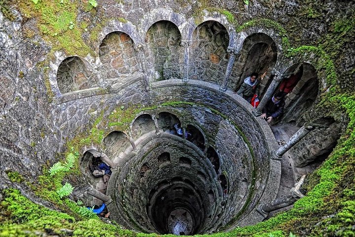 Sintra, Cape Roca, Cascais & Estoril Full Day Private Tour - Image 3