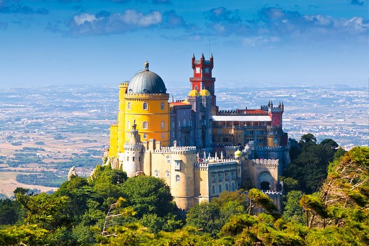 Sintra, Cascais and Estoril Private Full Day Sightseeing Tour from Lisbon - Image 1