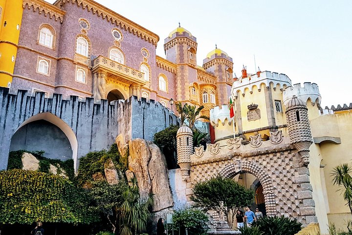 Sintra & Cascais Full-Day Private Tour - Image 1