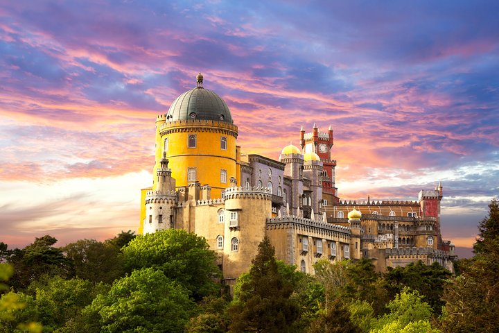 Sintra & Cascais Full-Day Private Tour - Image 2