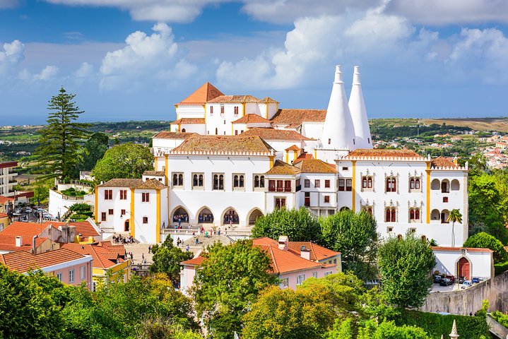 Sintra & Roca Cape Private Tour - Image 1