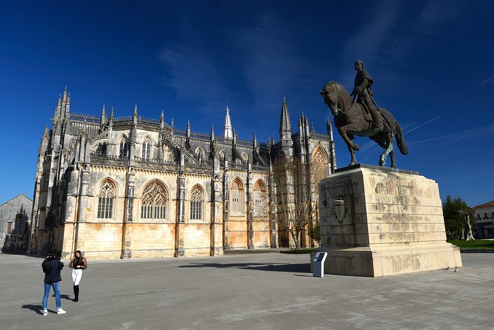 Small Group Tour to Fátima, Batalha, Nazaré and Óbidos from Lisbon - Image 4