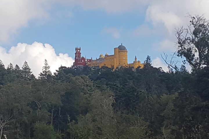 Small group tour to Sintra, Pena Palace, pass by Regaleira, Cabo Roca, Cascais - Image 5