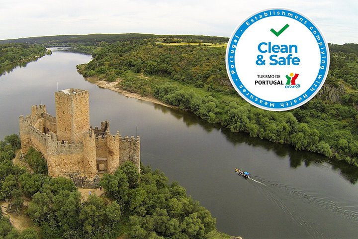 Templar Knights: Tomar and Almourol Castles Full Day Private Tour - Image 1
