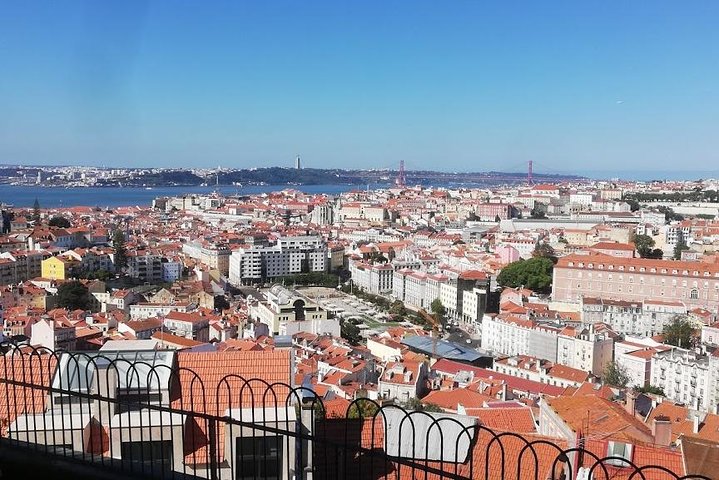  Tour Discover the Amazing Best Views of Lisbon with local Guide - Image 5