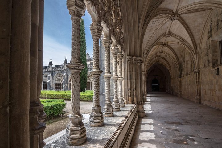 Tour to Fátima - Batalha Monastery - Nazaré and Óbidos - Image 2