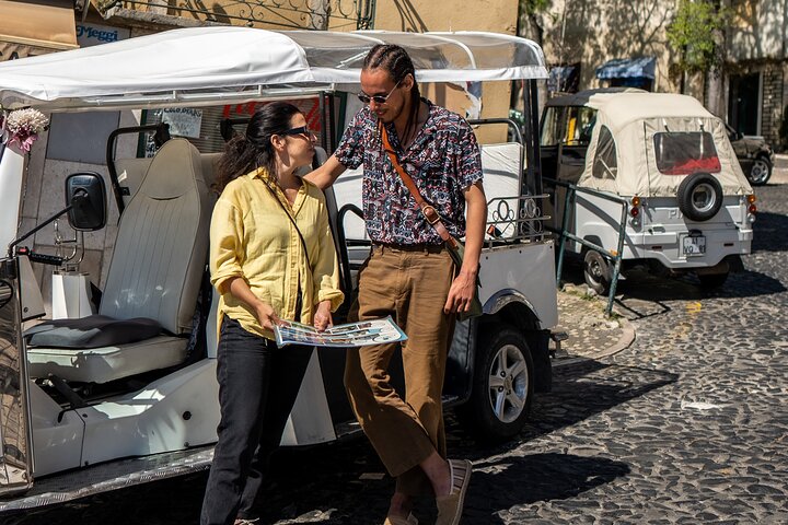 Tuk tuk in Belém - Image 4