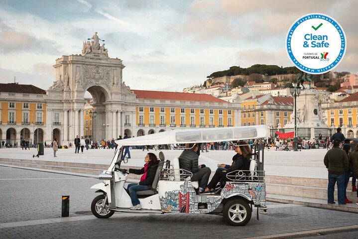 Tuk Tuk Tour in Lisbon - Old Town 2h - Image 1