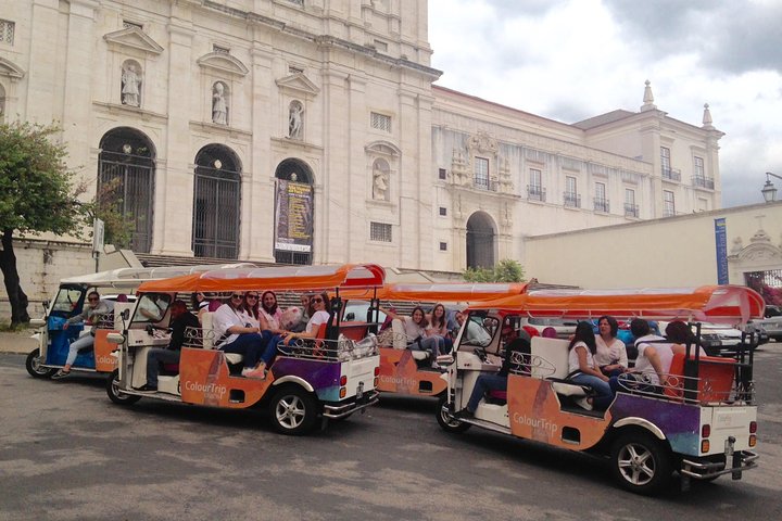 Tuk tuk tour in the historic area of Lisbon - Image 3