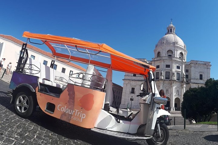Tuk tuk tour in the historic area of Lisbon - Image 4