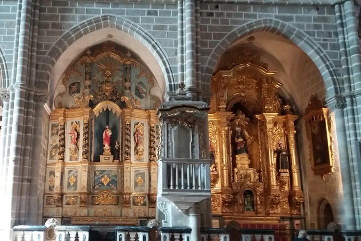 Walled City of Évora’s Highlights & Traditions Tour - Image 5