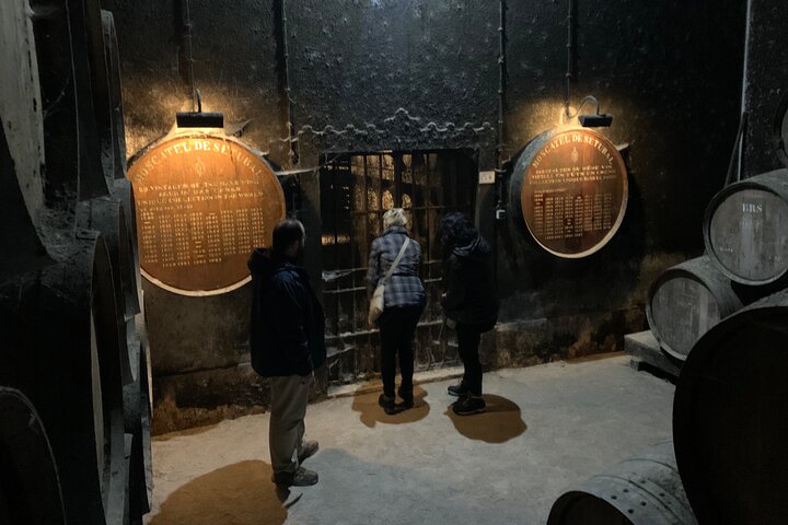 Wine Tasting private tour - Image 3