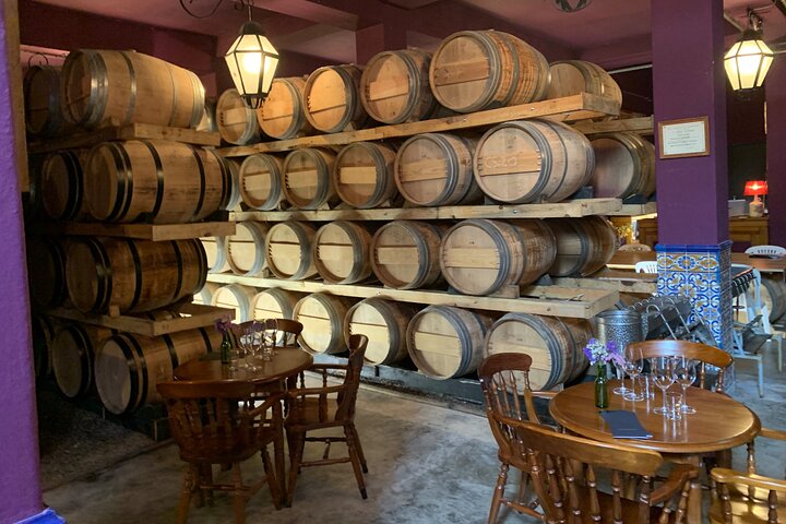 Wine tasting with cheeses and regional sweets from Setúbal Half day - Image 1
