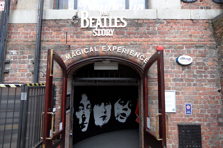 Liverpool and Beatles private walking tour - Image 1
