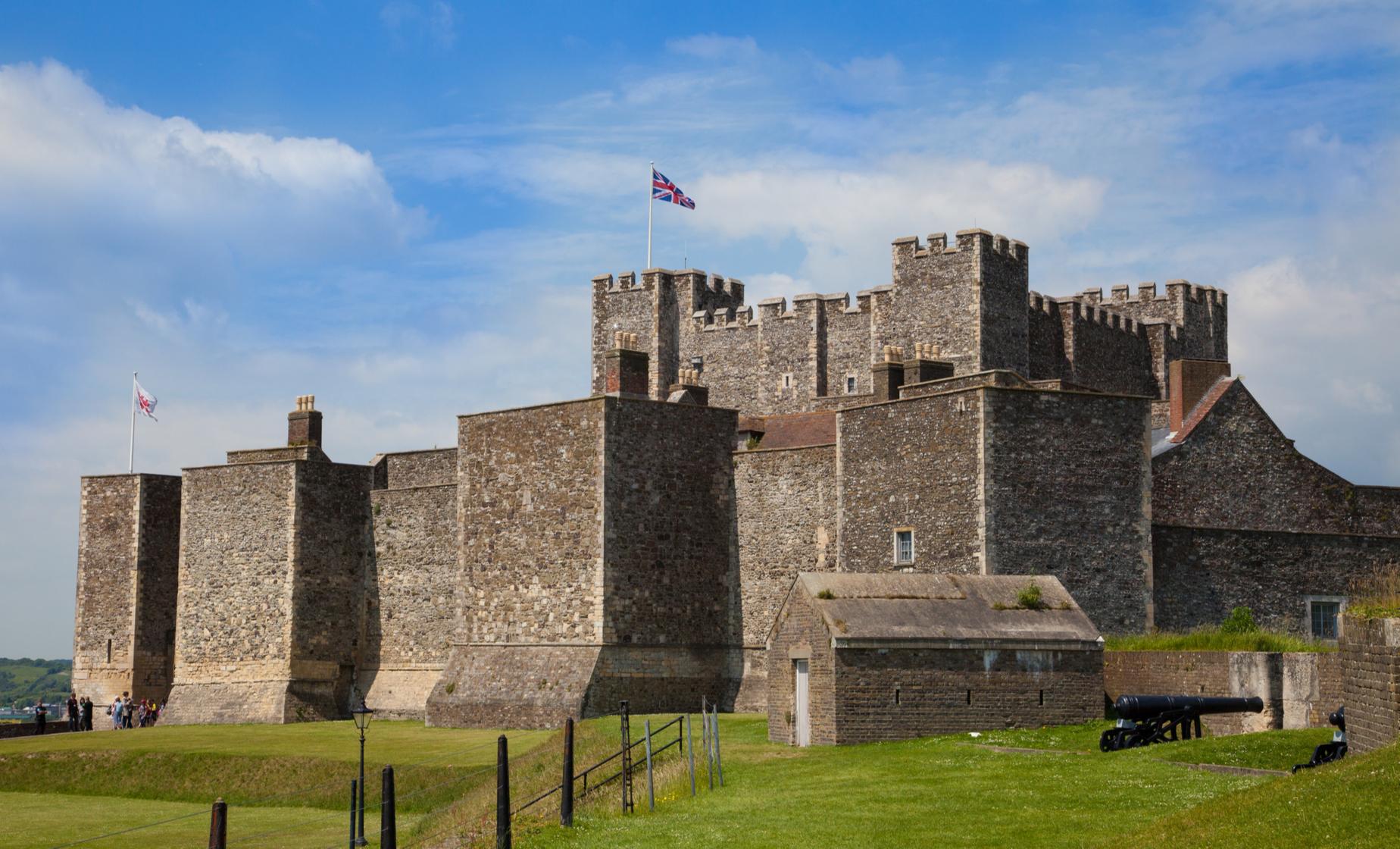 Central London or Heathrow to Dover via Dover Castle - Image 1