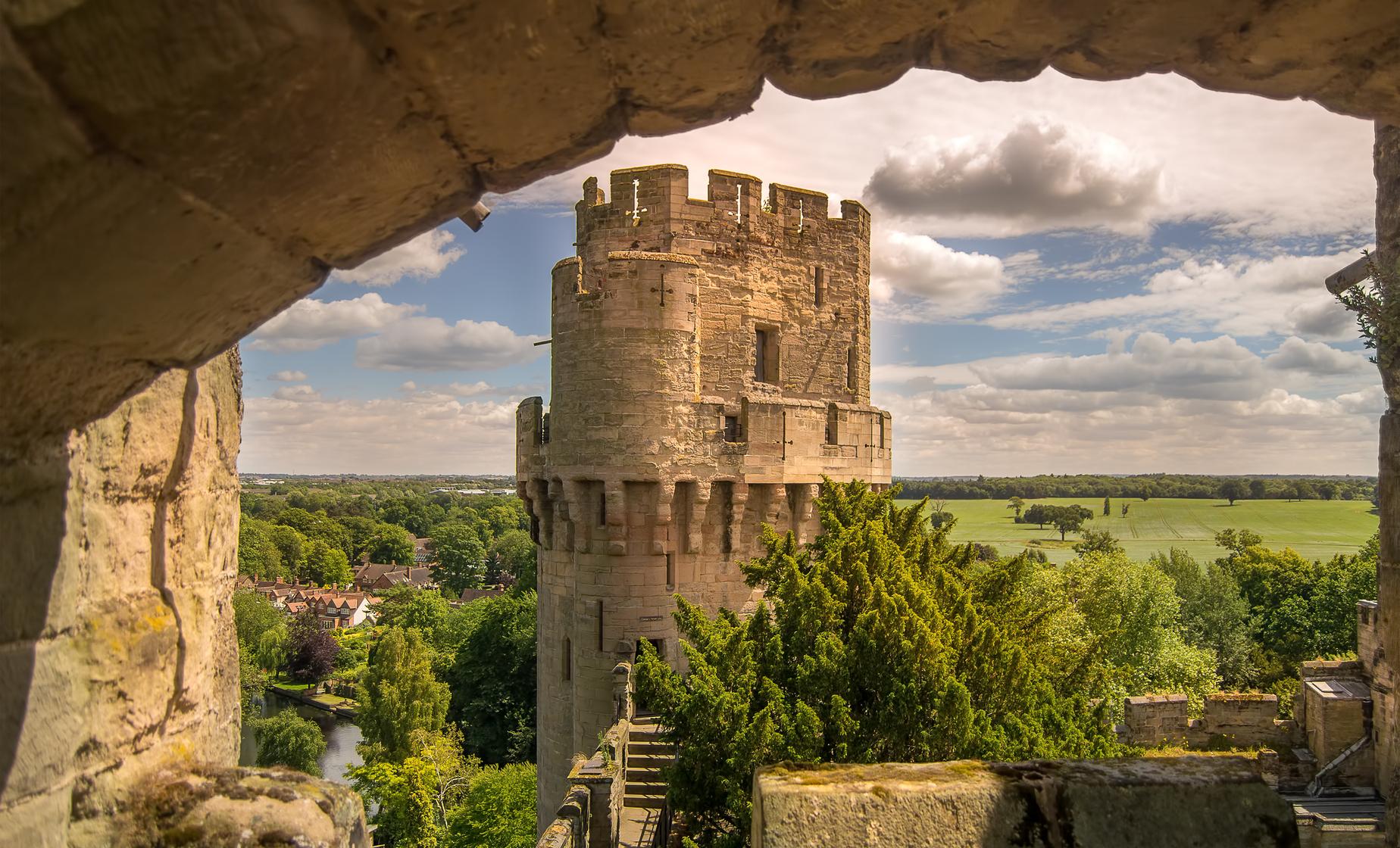 Stratford, Oxford, Warwick Castle and the Cotswolds - Image 1