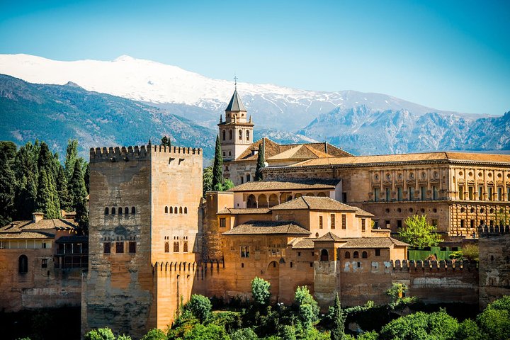 Alhambra, Nasrid Palaces and Generalife Private Tour from Malaga - Image 2