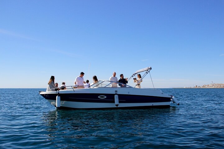 Alquiler de Barco con patrón en Puerto Banús, Marbella - Image 5