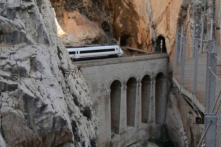 Caminito del Rey Private Tour from Malaga and Surrondings areas - Image 3
